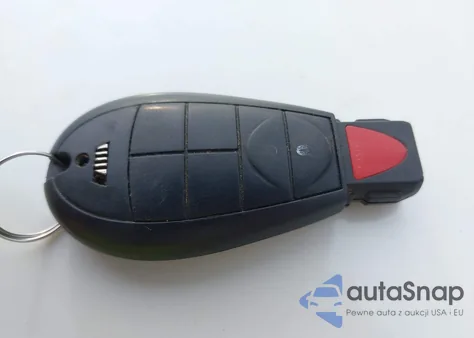 2013 Chrysler Town & Country Touring из США, поврежденный, VIN 2C4RC1BG1DR620446